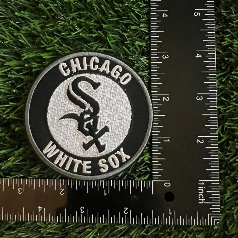 Chicago White Sox black and white embroidered patch
